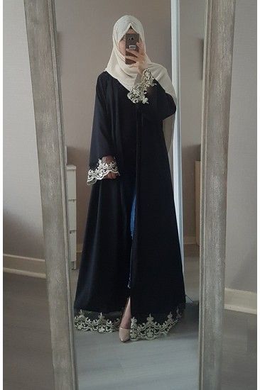 pins @nivetas Black Abaya Designs, Abaya Fashion Dubai, Estilo Hijab, Abaya Style, Hijab Fashionista, Modest Fashion Hijab, Muslim Fashion Hijab Outfits, Muslim Women Fashion, Mode Abaya