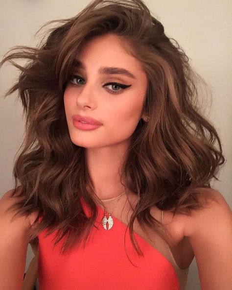 Beachy Waves Hair, Summer Hair Trends, Asymmetrical Haircut, Colored Hair Tips, Traditional Hairstyle, Fresh Haircut, Short Hair Lengths, Haircuts For Wavy Hair, Taylor Hill