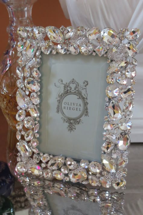 Olivia Riegel Roxy Swarovski Crystal Frame W/Butterfly Details At EvaFlorence.com Crystal Photo Frame, Bedazzled Picture Frames Diy, Crystal Picture Frames, Embellished Mirrors Diy, Diy Frame Ideas, Bling Picture Frames, فن الرسم بالمسامير, Photo Frame Crafts, Jeweled Picture Frame