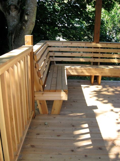 Deck Bench Ideas, Deck Bench Seating, Front Porch Bench, Deck Bench, Curved Deck, Deck Seating, Backyard Seating Area, Deck Designs Backyard, Patio Fire Pit