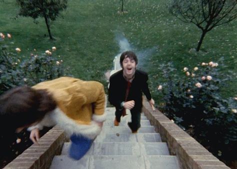 Blue Jay Way, Beatles Funny, Magical Mystery Tour, I Am The Walrus, Beatles George, Bug Boy, Rock Aesthetic, Beatles Photos, John Lennon Beatles