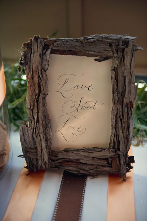 Foto Frame, Diy Picture Frames, Driftwood Crafts, Diy Picture, Frame Crafts, Nature Crafts, Diy Frame, Wood Art, Style Me Pretty