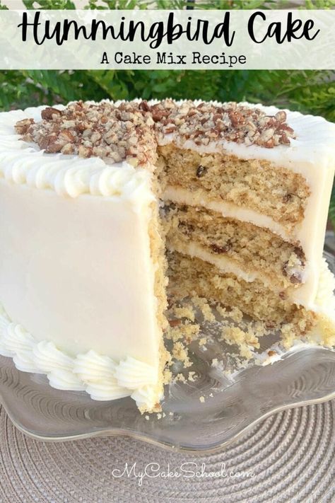 1 teaspoon (3g) cinnamon 1/2 teaspoon salt (3g) 1 1/2 teaspoon (6g) vanilla extract 3 Hummingbird Cakes, Hummingbird Bread, Hummingbird Cake Recipe, Banana Cake Mix, My Cake School, Lemon Cake Mix Recipe, Doctored Cake Mix Recipes, Cake Mix Doctor, Cake Mix Recipe