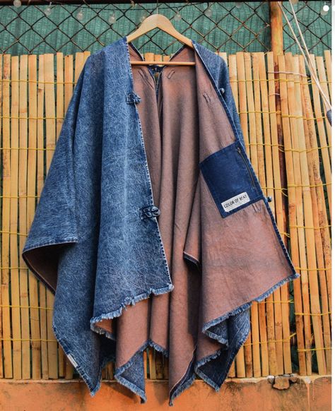 Remake Clothes, Ropa Upcycling, Patchwork Clothes, Upcycle Clothes Diy, Denim Crafts, Indigo Denim, Poncho Style, Japanese Denim, Tunic Style