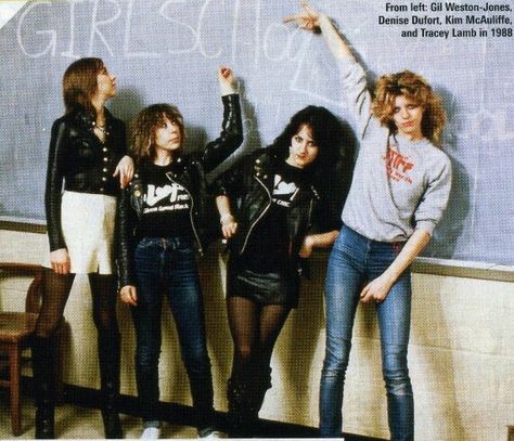 . Girlschool Band 80s, Female Metalhead 80s, 80s Heavy Metal Fashion, Girlschool Band, Thrash Metal Style, 80s Vintage Fashion, 80s Metal Bands, Kelly Johnson, Female Guitarists