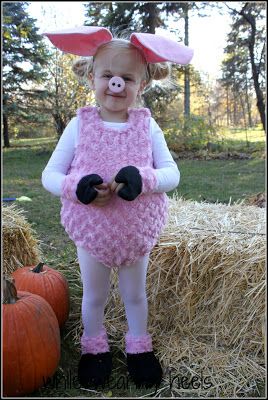 While Wearing Heels: This Little Piggy Went Trick or Treating Pig Family Costume, Farm Animals Halloween Costumes, Toddler Pig Costume, Kids Pig Costume, Pig Costume Diy, Pig Halloween Costume, Farm Animal Costumes, Piglet Costume, Pig Halloween