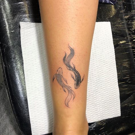 Koi Fish Tattoo Stencil, Koi Fish Tattoo Ideas, Fish Tattoo Ideas, Coy Fish Tattoos, Pisces Tattoo Designs, Pisces Tattoo, Tattoo Shading, Pisces Tattoos, Koi Tattoo