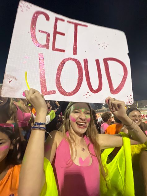 High School Musical Poster Ideas, Pep Squad Ideas, Asb Ideas High School, Fnl Poster Ideas, Poster Sign Ideas, Pink Out Football Game Signs, Student Section Posters, Football Game Posters High School, Student Section Signs