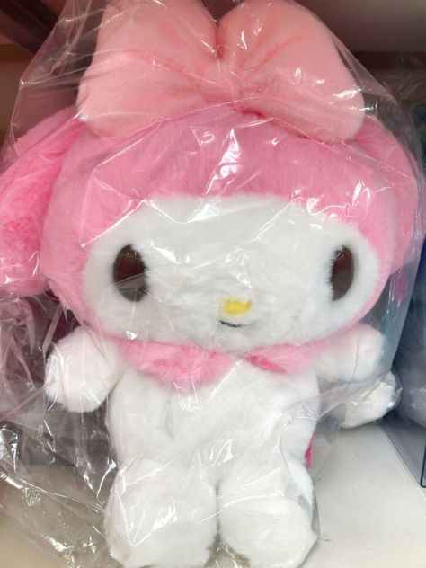 Giant My Melody Plush, Cutecore Plushies, Korilakkuma Plushie, My Melody Plushies, Kawaiicore Aesthetic, Plushies Sanrio, Hair Clips Aesthetic, My Melody Cute, Rilakkuma And Korilakkuma