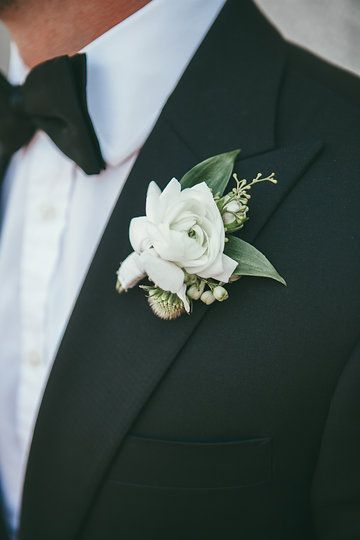 Wedding Guest Flowers Corsage, Mens Corsage Wedding, Wedding Corsage For Men, Men's Boutonniere Wedding, Bouttenieres Wedding, Men Boutineer Wedding, Mens Boutineers Wedding, Corsage Wedding Men, Bridal Boutonnieres