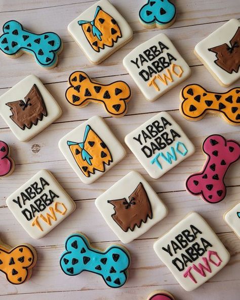 Yabba Dabba Two Cookies Decorated, Flint Stones First Birthday, Yabba Dabba Two Birthday Cookies, Flint Stone Birthday Party, Yabba Dabba Two Birthday Invitation, Yabba Dabba Two Cookies, Flintstone Cookies, Yabba Dabba Two Birthday Decorations, Flinstones Party Ideas