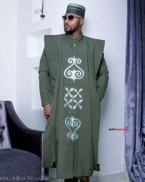 CLASSY AGBADA STYLES FOR MEN 2020 – BeeInspired Agbada Styles Men, Agbada Outfit, Agbada Design, Mens Traditional Wear, Suit Prom, Prom Suits For Men, Nigerian Men Fashion, To Start A Conversation, African Wear Styles For Men