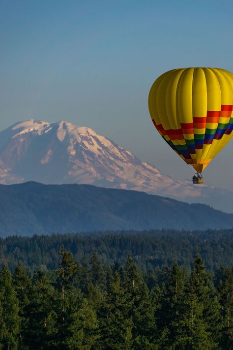 Hot air ballooning in Woodinville Washington. Weekend Getaway Ideas, Woodinville Washington, Beautiful Places In America, Best Weekend Trips, American National Parks, Cascade National Park, Washington Travel, Scenic Road Trip, North Cascades National Park