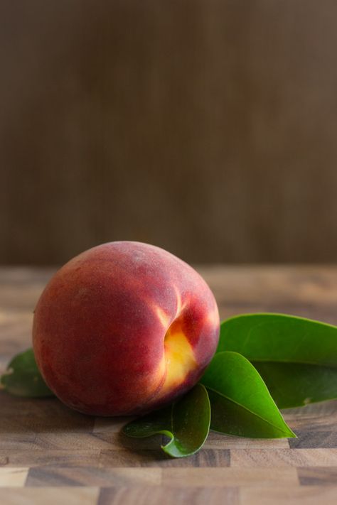 Skinny Peach Cream Slush - a peach lover's dream & only 3 ingredients! Stone Fruits, Peach Cream, Peach Fruit, Peaches Cream, Little Kitchen, Three Ingredient, Fruit And Veg, 3 Ingredients, Still Life Photography