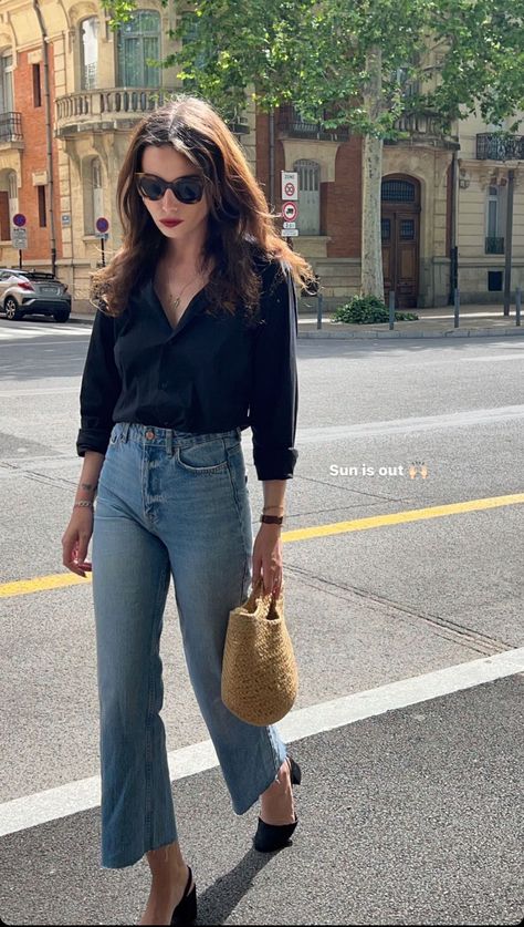 Parisian Chic Style Fall, Inverted Triangle Outfits, Parisian Chic Style, Fashion Top Outfits, Everyday Fashion Outfits, Casual Day Outfits, Casual Chic Outfit, Street Style Chic, 가을 패션