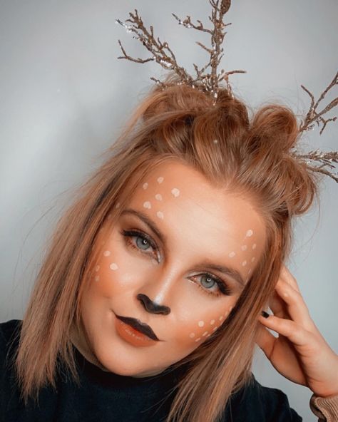 Skunk Halloween Makeup, Diy Women’s Deer Costume, Diy Deer Face Makeup, Easy Reindeer Costume, White Stag Makeup, Deer Tail Costume, Reindeer Costume Makeup, Womens Deer Costume Diy, Deer Diy Costume Women