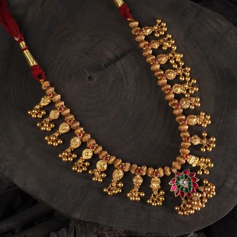 Siddhi Silver (@silversiddhi) • Instagram photos and videos Antique Finish Gold Jewellery, Kolhapuri Saaj Gold, Maharashtra Jewellery, Moms Necklace, Kolhapuri Saaj, Mughal Jewelry, Pretty Gold Necklaces, Maharashtrian Jewellery, Anklets Indian