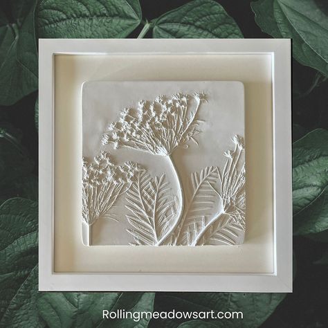 Clay Casting, Relief Artwork, Plaster Crafts, Joy Art, Plaster Of Paris, Framed Botanicals, Plaster Art, Bas Relief, Diy Clay Crafts