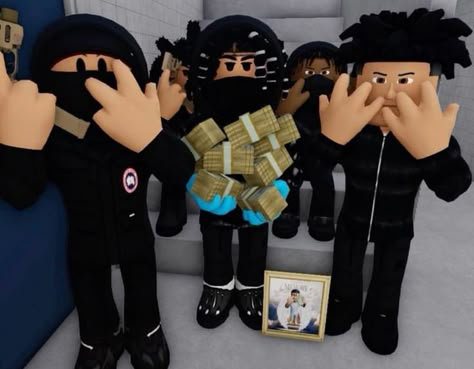 Roblox Audio Makers, Gang Pfp Aesthetic, Roblox Gangster Pfp, Cute Roblox Wallpapers, Me And Gang, Roblox Friend Group, Roblox Gangster, Roblox Matching Pfp, Gangsta Pfp