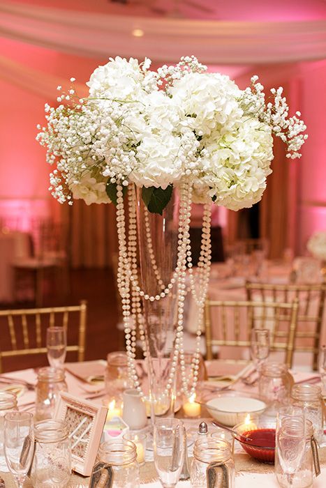 Pearl Wedding Centerpieces, Wedding Table Centerpieces Elegant, Pink Uplighting, Pearls Wedding Theme, White Hydrangea Centerpieces, Hydrangea Centerpieces, Bubble Exit, Pie Cups, Chic Centerpieces