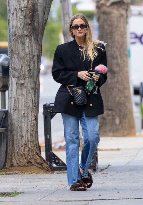 Casual Celebrity Outfits, Ashlee Simpson Style, 2023 Is My Year, Ashley Simpson, Scorpio Style, Casual Mom Outfits, Ashley Mary Kate Olsen, Autumn 23, New Fashion Style