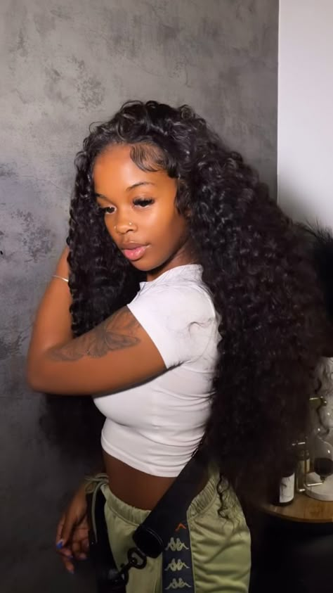 Long Curly Flip Over Quick Weave, Leave Out Sew In Weave Curly, Curly Flip Over Method Sew Ins, Quick Weaves, Curly Weaves, Girl Hairstyle, Quick Weave Hairstyles, Cute Box Braids Hairstyles, Pretty Hair Color