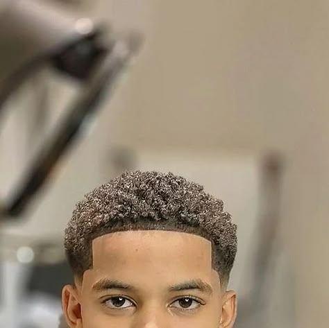 Medium Fade Haircut Boys, Black Male Haircuts, Boys Hair Styles, Fade Haircut Men's, Front Taper, Afro Hair Fade, Mens Haircuts Thick Hair, Low Cut Hairstyles, Buzz Cut For Men