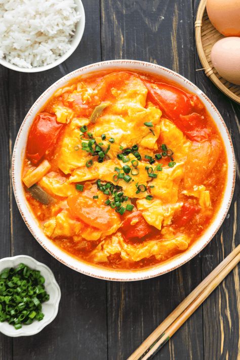 Tomato Egg Stir Fry, Tomato Egg Soup, Chinese Egg And Tomato, Tomato And Egg Recipes, Chinese Confinement, Prawn Sauce, Egg Stir Fry, Eggs And Rice, Tomato Eggs