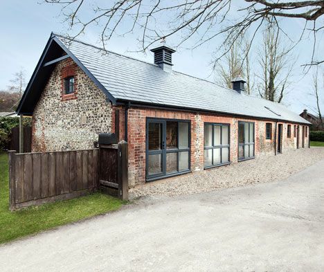 Manor House Stables by AR Design Studio Ar Design, Rustic Exterior, Casa Country, Primitive Homes, Barn Ideas, Architectural Practice, Barn Conversion, Barn Style House, Modern Barn