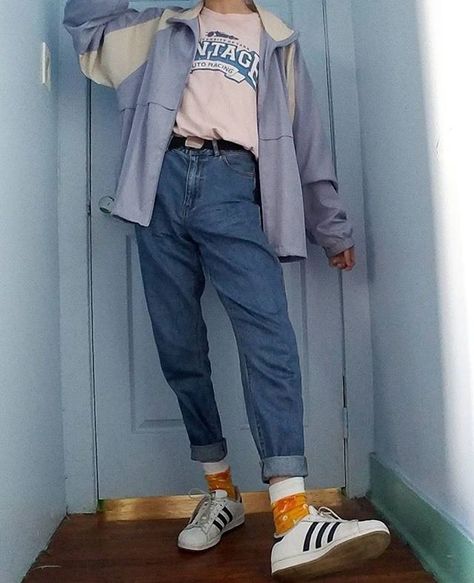 And I oop 80s Clothing Men, Retro Inspired Outfits Men, Vaporwave Aesthetic Outfits Men, 80s Inspired Outfits Men, Vaporwave Fashion Men, Vaporwave Outfit Men, 80s Boys Outfits, Men’s 80s Outfits, Vintage Boy Outfits Aesthetic