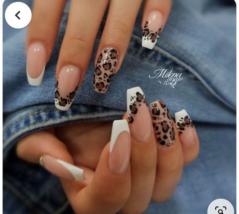 Jaguar Nails Design, Simple Animal Print Nails, Black Nails With Leopard Design, Animal Print Nail Art Leopards, Crazy Design Nails, Safari Themed Nails, Nail Ideas Leopard, Silver Leopard Nails, Cheetah Accent Nails