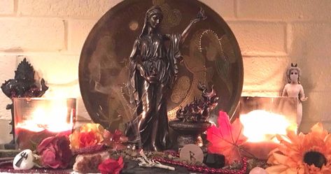 My south altar embodies the spirit of fire. With it, I cultivate a perfect balance of love, passion, and creativity to sustain joy and avoid getting burned. Hestia Altar Ideas, Hearth Goddess, Hestia Altar, Fire Altar, Witchy Images, Queen On Stage, Hestia Goddess, Spirit Of Fire, Goddess Altar