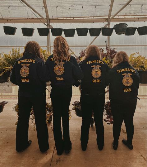 Ffa Official Dress, Ffa Aesthetic, Ffa Creed, Cute Country Girl, Official Dresses, Show Cattle, Bff Photoshoot, Western Life, Showing Livestock