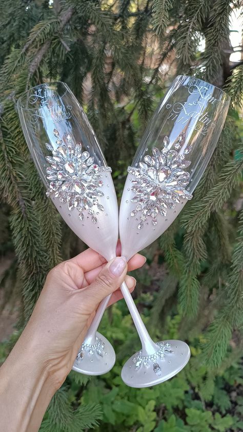 This Wedding Table Decor item by WeddingDesignUA has 119 favorites from Etsy shoppers. Ships from Ukraine. Listed on 05 Apr, 2023 Beautiful Champagne Glasses, Gorgeous Images, Plan Checklist, Pearl Cake, Crystals White, Random Products, Deco Champetre, Wedding Wine Glasses, Decorated Wine Glasses