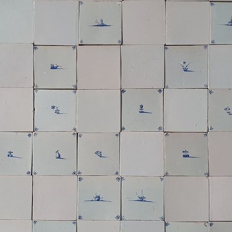 Blue Kitchen Tiles, Overall Style, Delft Tiles, Bathroom Remodel Pictures, Morning Room, Kitchen Inspiration Design, Blue Bathroom, Blue Tiles, Blue Kitchens