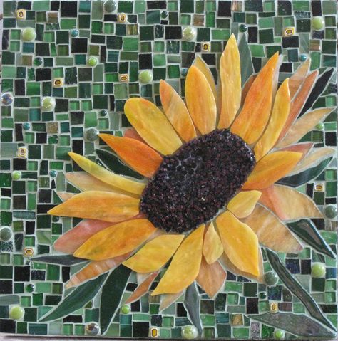 Sunflowr for Mel | Flickr - Photo Sharing! Sunflower Mosaic, Mosaic Garden Art, Mosaic Madness, Mosaic Art Projects, Mosaic Stained, Mosaic Tile Art, Mosaic Murals, Glass Mosaic Art, Mosaic Flowers