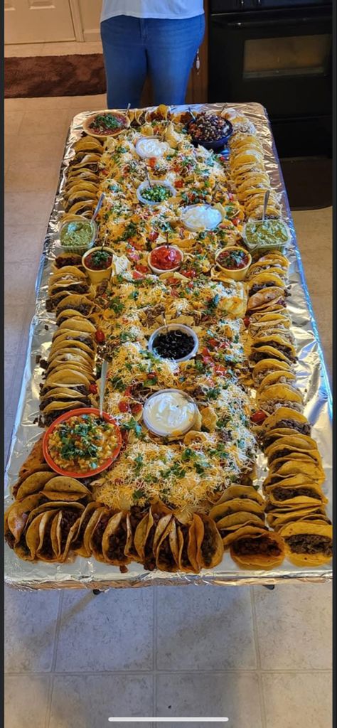 Taco Party Table Display, Taco Bar Sweet 16, Mexican Fiesta Grazing Table, Taco And Nacho Bar Parties, Mexican Charcuterie Table Ideas, Mexican Grazing Table Wedding, Taco Bar Grazing Table, Table Taco Bar, Nachos Table Party Ideas