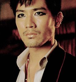 Godfrey Gao as Magnus Bane Clary Y Jace, Immortal Instruments, Godfrey Gao, Cassandra Jean, Shadowhunters Series, Magnus And Alec, Magnus Bane, Cassandra Clare Books, Ya Novels