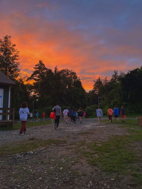 Camp America Aesthetic, Summer Camp Usa, American Summer Camp, Summer Camp Aesthetic, Camp Aesthetic, Camp America, Christian Camp, Camping Usa, School Camp