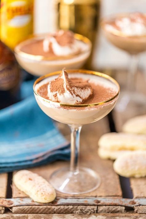 Tiramisu martini in a coupe glass dusted with cocoa powder, surrounded by ladyfinger cookies Tiramisu Martini, Rum Chata, Spicy Candy, Frozen Coffee, Winter Cocktails, Martini Recipes, Cocktail Desserts, Champagne Cocktail, Coffee Cocktails