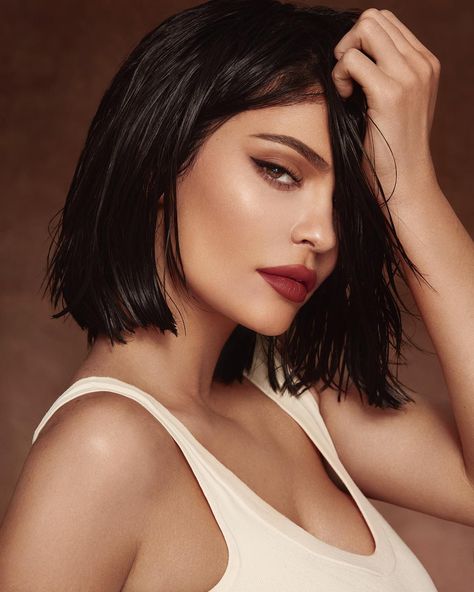 pin ✰ bellaxlovee Maquillaje Kylie Jenner, Moda Kylie Jenner, Kylie Jenner Fotos, Kylie Jenner Photoshoot, Look Kylie Jenner, Looks Kylie Jenner, Trajes Kylie Jenner, Kylie Makeup, Kylie Jenner Pictures