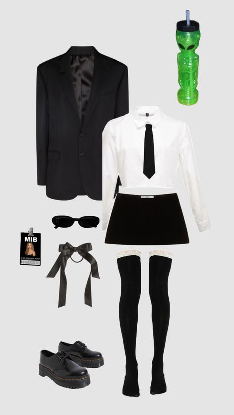 costume MIB - JULLS VERSION👽 Mib Costume, 2 Person Halloween Costumes, Black Halloween Costumes, Cute Halloween Makeup, Trio Halloween Costumes, Pretty Halloween Costumes, Cute Couple Halloween Costumes, Halloween Party Outfits, Halloween Costumes Friends