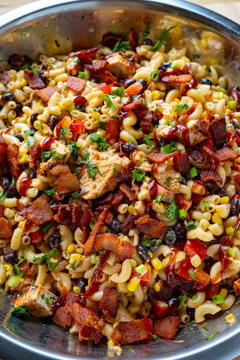 Gf Df Potluck Ideas, Bbq Chicken Pasta Salad, Salad With Bbq, Quick And Easy Pasta Salad, Bbq Chicken Pasta, Closet Cooking, Grilled Bbq Chicken, Chicken Pasta Salad, Easy Pasta Salad