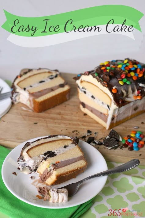 Easy Ice Cream Cake - frozen pound cake and ice cream (and a little candy) and BOOM DONE!!! BEST DESSERT EVER! Easy Store Bought Dessert Ideas, Angel Food Ice Cream Cake, Store Bought Pound Cake Dessert Ideas, Best Dessert Ever, Cake Frozen, Cake And Ice Cream, Cake Princess, Easy Ice Cream Cake, Pinky Girl