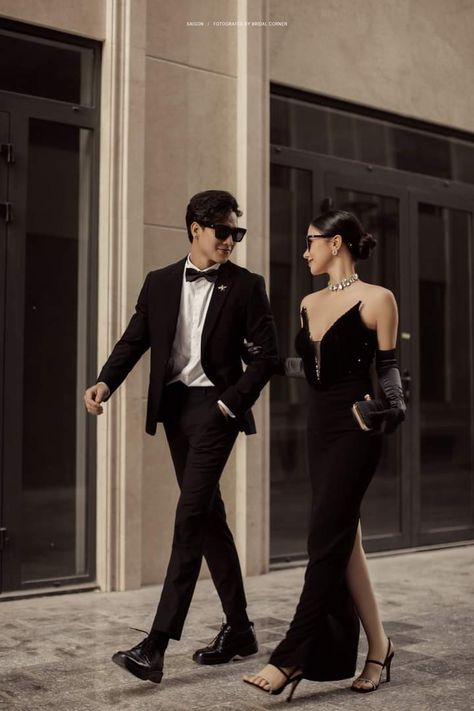 Prenup Formal Attire Photo Ideas, Prewedding Ideas, Korean Wedding Photography, Pre Wedding Photoshoot Outfit, Wedding Photoshoot Props, Indian Wedding Couple Photography, Pre Wedding Photoshoot Outdoor, Black Homecoming Dress, Pre Wedding Shoot Ideas