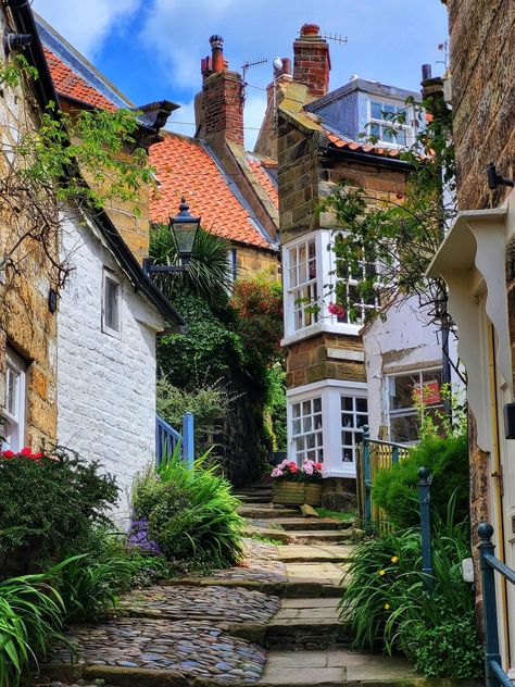 Robin Hoods Bay, English Style, Yorkshire England, Robin Hood, Wales England, European Travel, North Yorkshire, Cottage Style, Great Britain