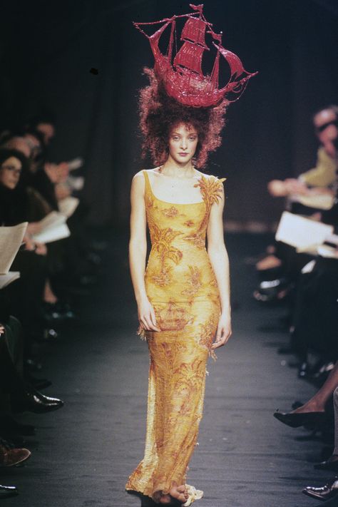 Jean Paul Gaultier Spring 1998 Couture Fashion Show Collection: See the complete Jean Paul Gaultier Spring 1998 Couture collection. Look 69 1998 Couture, Jean Paul Gaultier 90s, Jean Paul Gaultier Dress, 2000s Runway, Jean Paul Gaultier Haute Couture, Paul Gaultier Spring, Super Nova, Runway Fashion Couture, 90s Runway