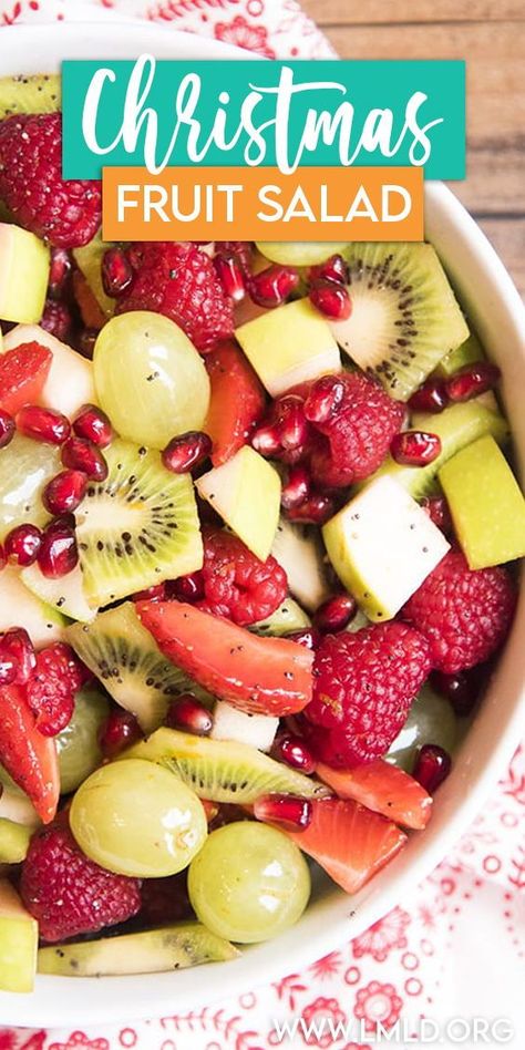 Christmas Fruit Salad, Berry Fruit Salad, Easy Fruit Salad Recipes, Winter Fruit Salad, Christmas Salad Recipes, Dressing For Fruit Salad, Fruit Salad Easy, Fresh Salad Recipes, Fresh Fruit Salad