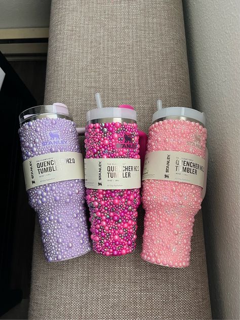 Pearl Stanley Tumbler, Rhinestone Tumbler-40 Oz Stanley Quencher H2.0 Flowstate Stainless Steel Tumbler - Etsy Blinged Out Stanley Cup, Decorated Stanley, Bedazzled Crafts, Stanley Cup Aesthetic, Bedazzled Things, Stanley Products, Bling Bottles, Fancy Cup, Rhinestone Tumbler