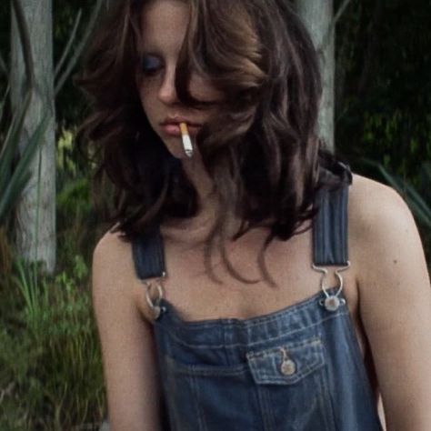 Mia Goth, Thelma Louise, X Movies, Shia Labeouf, Mia 3, Goth Aesthetic, Harry Styles, Pretty People, Tank Top Fashion